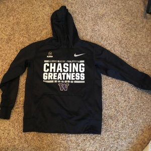 Washington Huskies sweatshirt